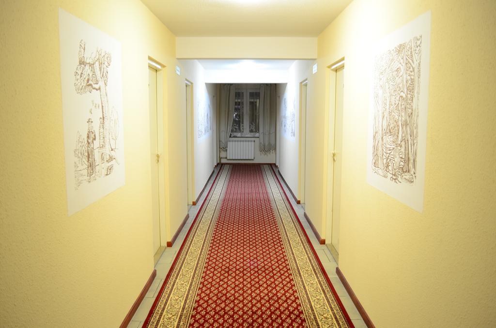 Zajazd Bartnik Hajnówka Buitenkant foto